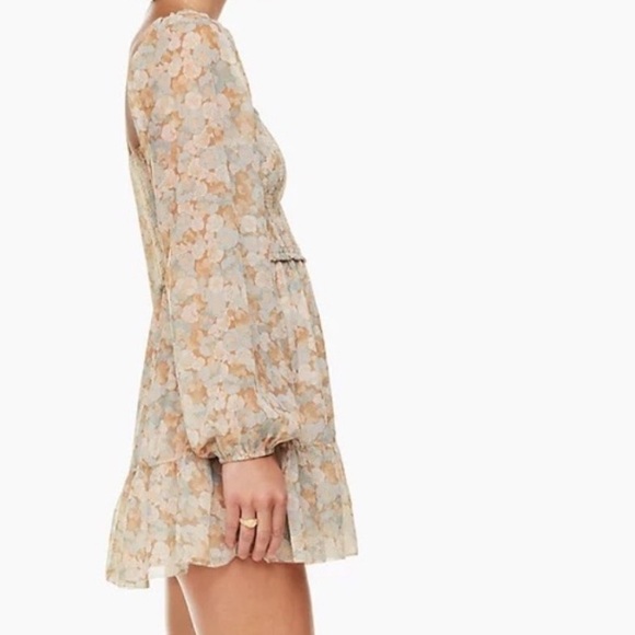 Aritzia Dresses & Skirts - Aritzia Wilfred Tempest Mini Dress Floral Print – Size M
